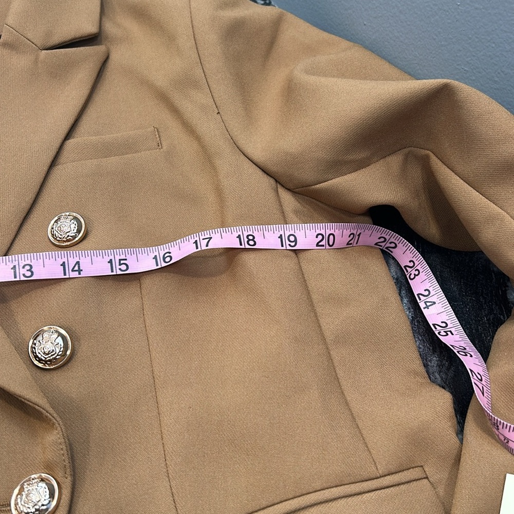 New with tags Women’s Blazer in XL - Picture 14 of 14